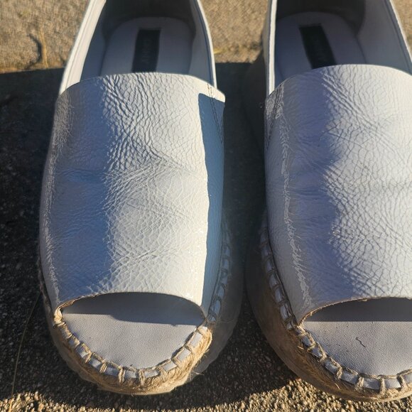 Sandals - Picture 3 of 4